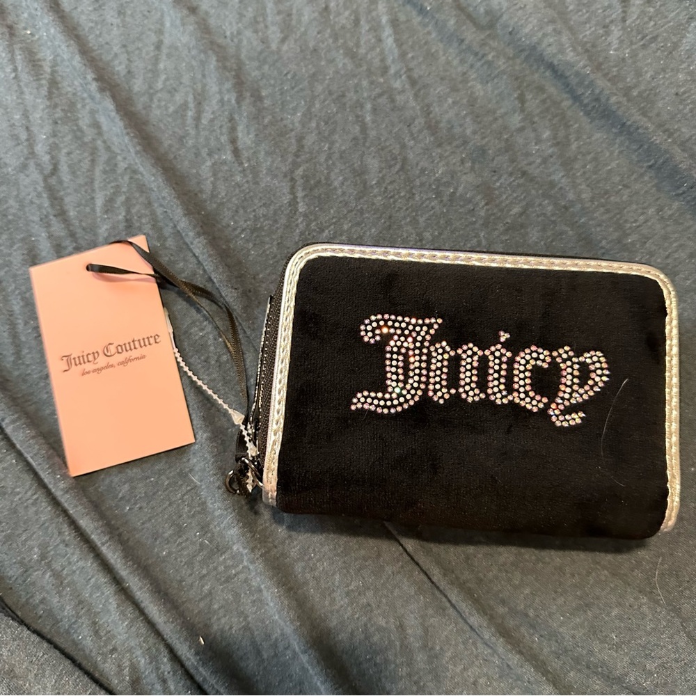 Juicy Couture Silver Wallet Double Zip Up Pearl Charm Rhinestones Y2K